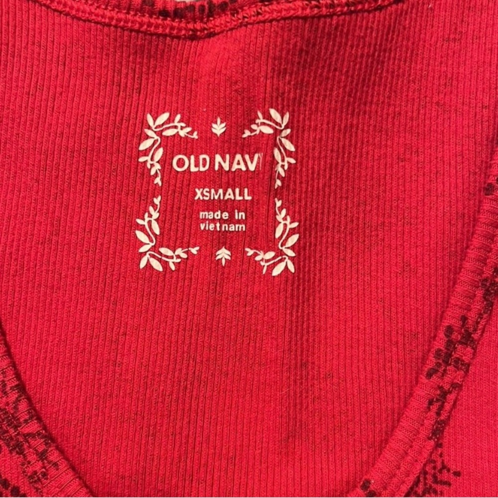 Old Navy Red Snowflake Tank size XS - Picture 2 of 2